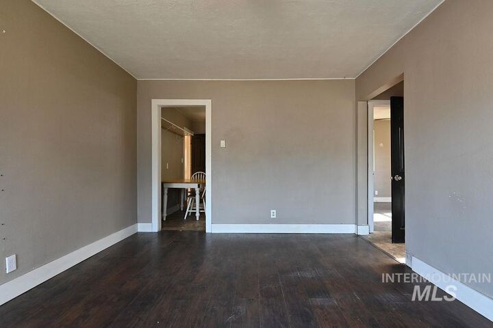 Property Photo: 173 NW 7th Ave OR 97914