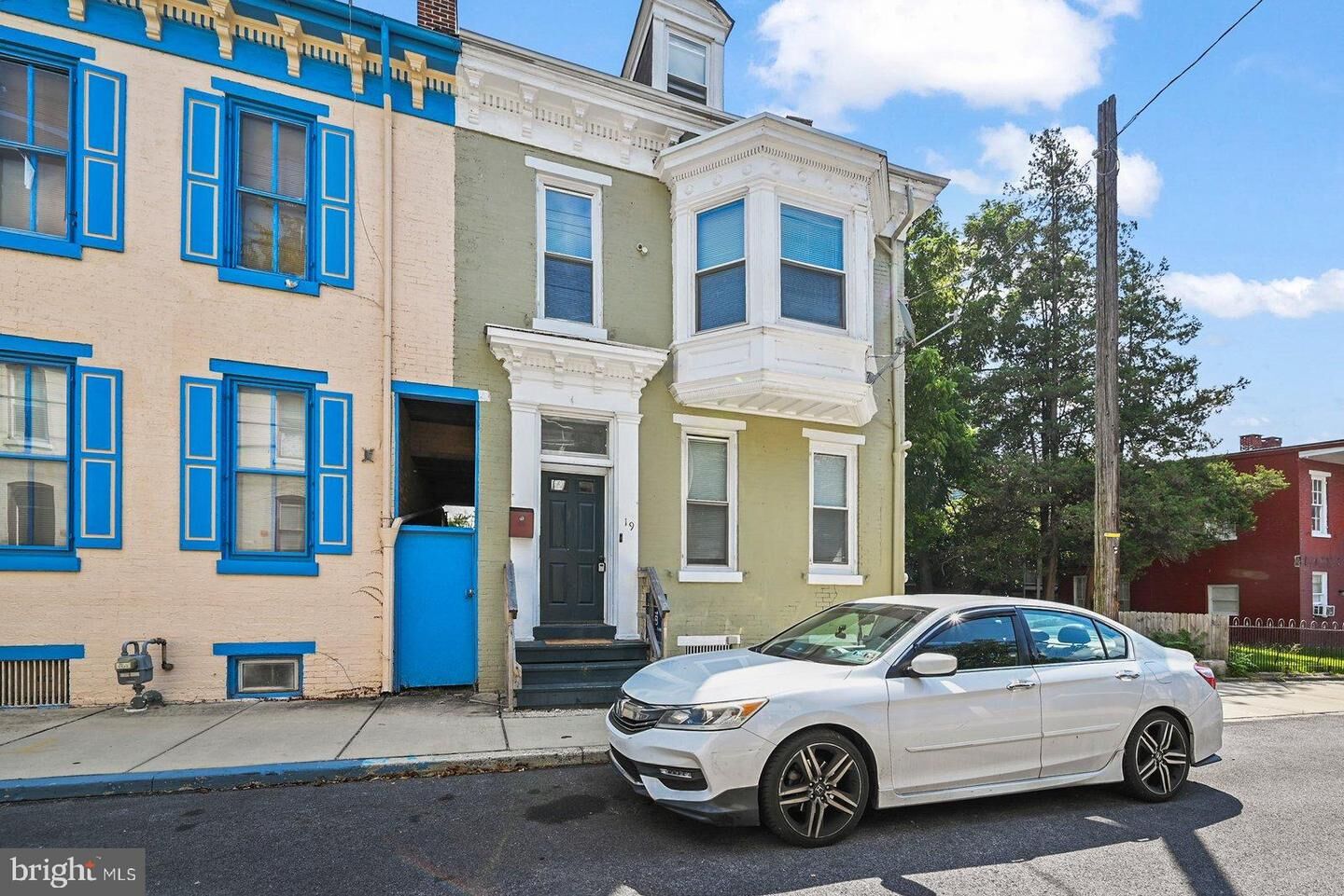 Property Photo: 19 N Hartley Street PA 17401
