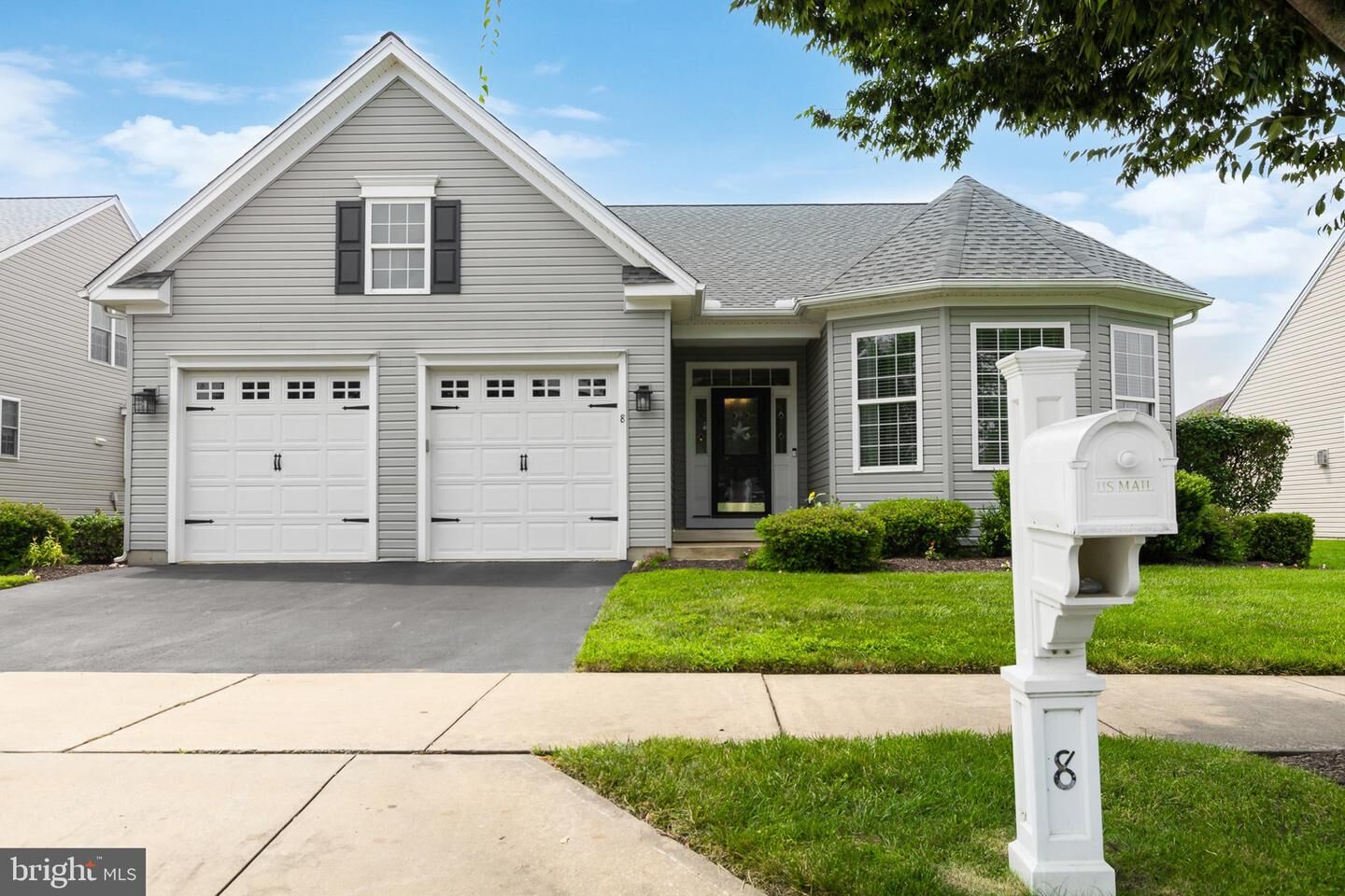 Property Photo:  8 Spring Arbor Drive  DE 19709 
