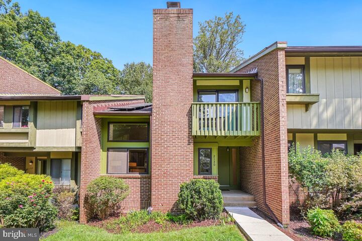 Property Photo: 2130 Glencourse Lane VA 20191
