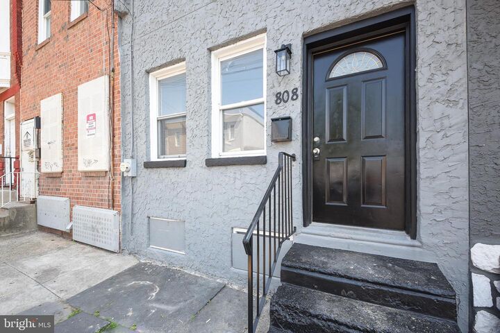 Property Photo:  808 W Venango Street  PA 19140 