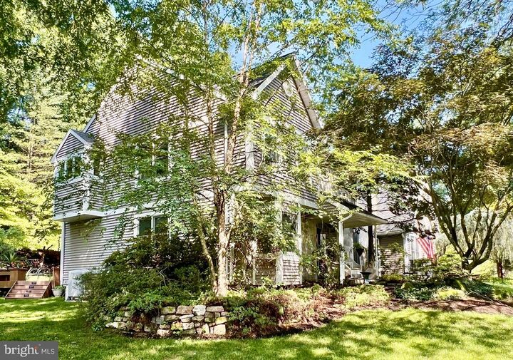 Property Photo: 3 Royal Court PA 19607