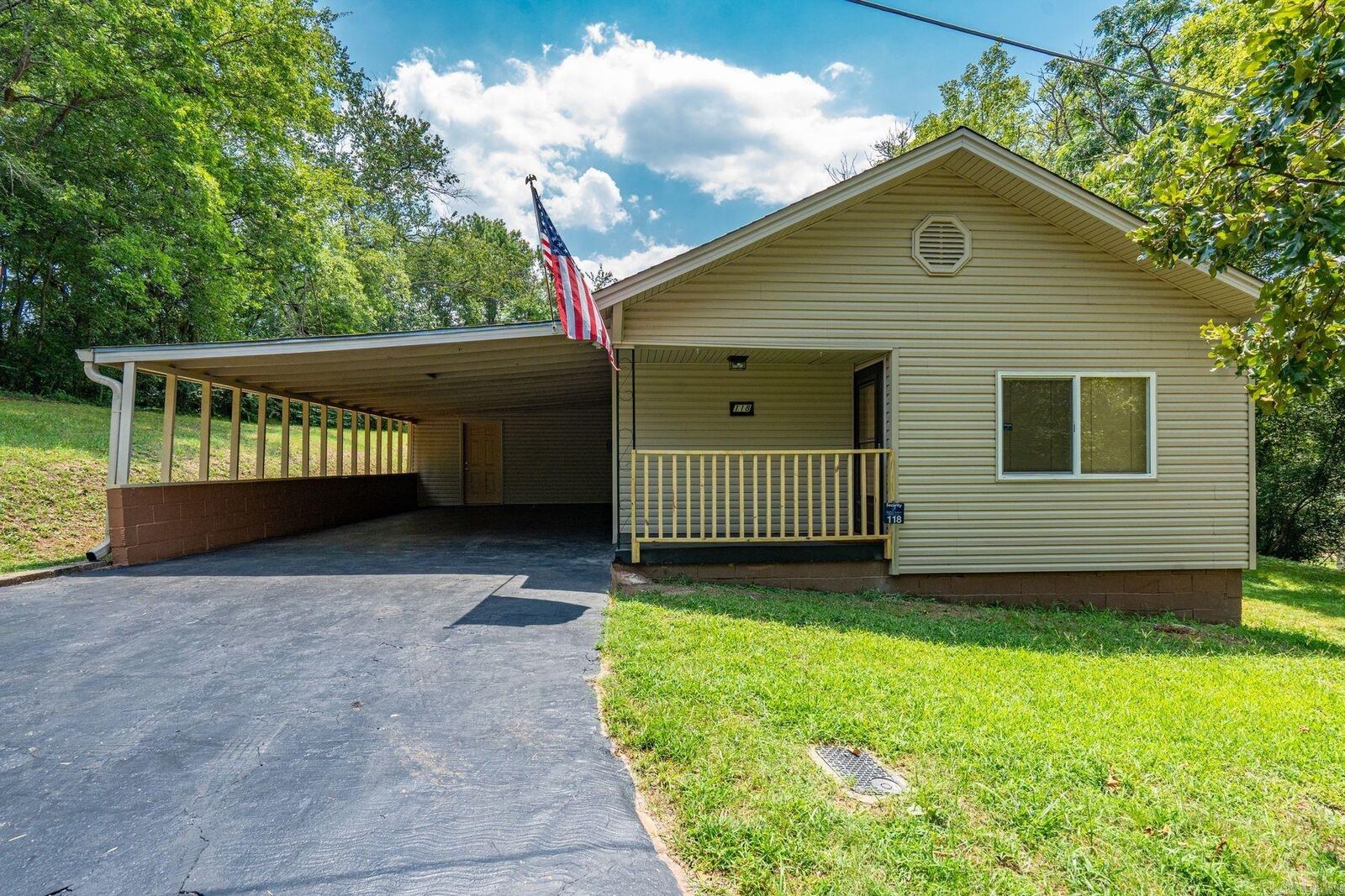 Property Photo:  118 Landmark Trail  AR 71913 