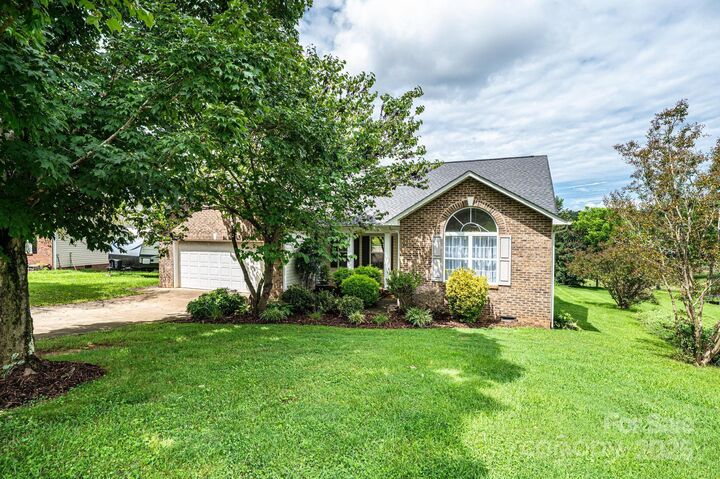 3501 Overbrook Drive  Conover NC 28613 photo