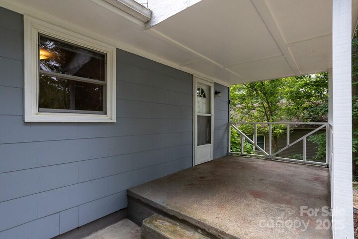 Property Photo:  106 Appalachian Way  NC 28806 