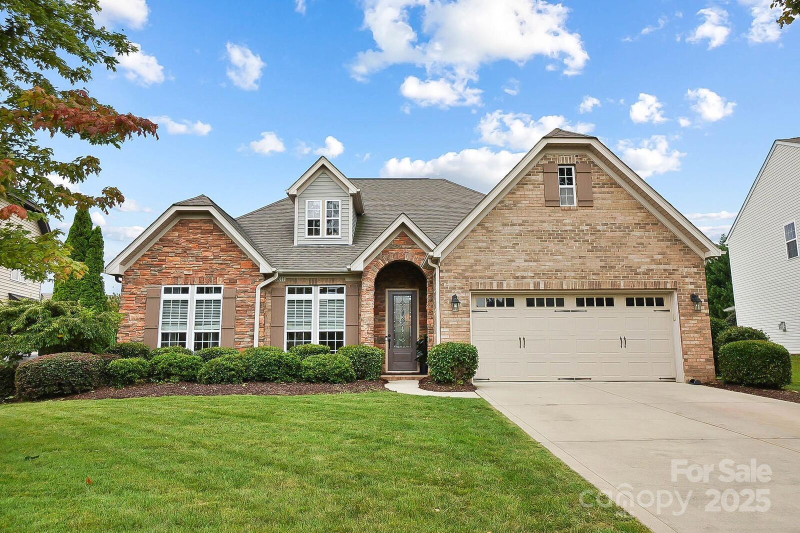 Property Photo: 6011 Berewick Commons Parkway NC 28278