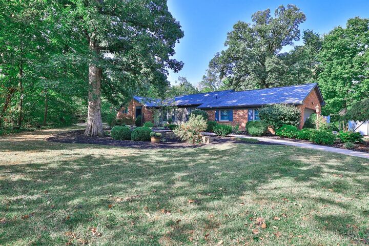 Property Photo: 6351 Lesourdsville West Chester Road OH 45011