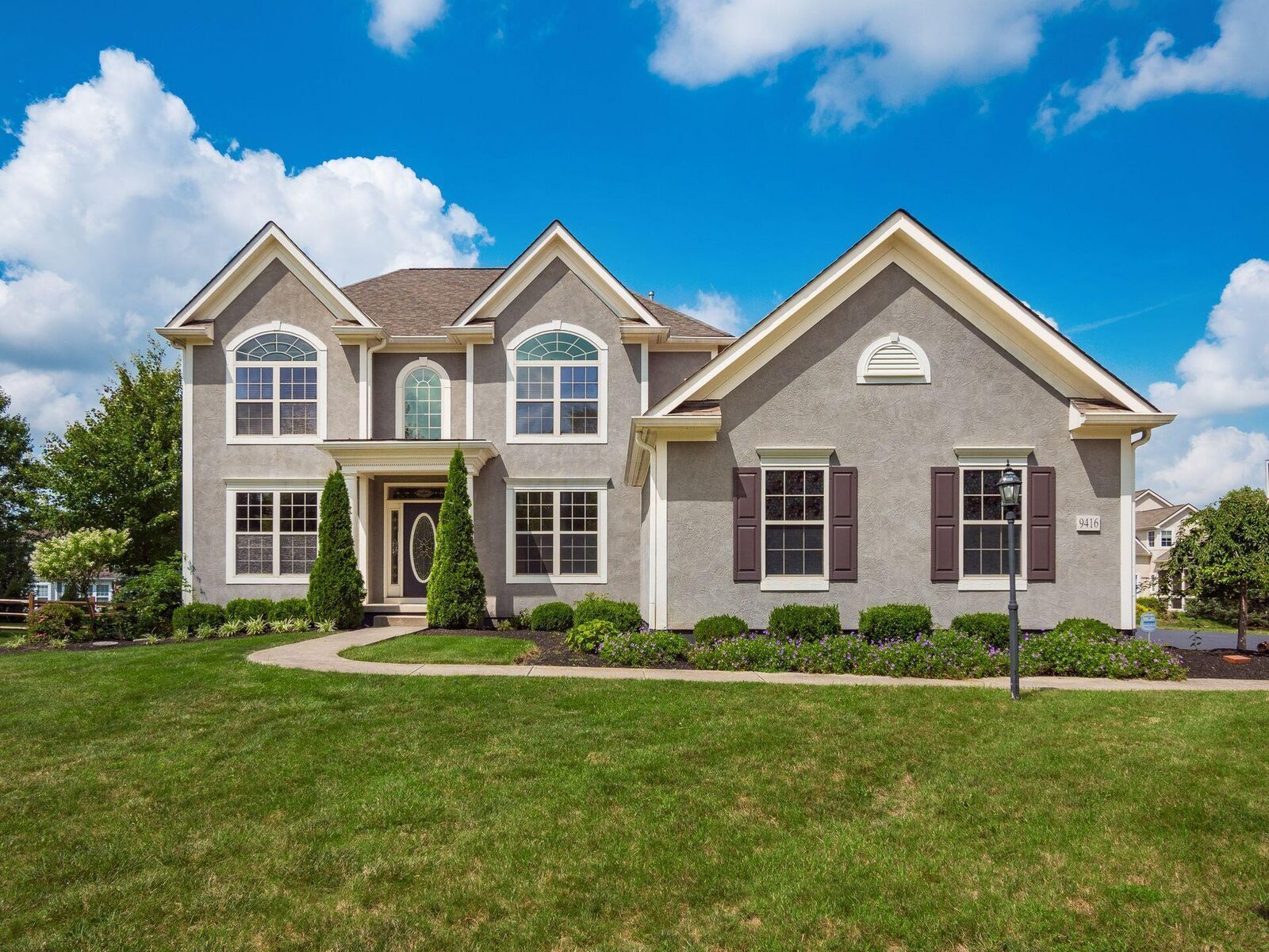Property Photo: 9416 Creighton Drive OH 43065