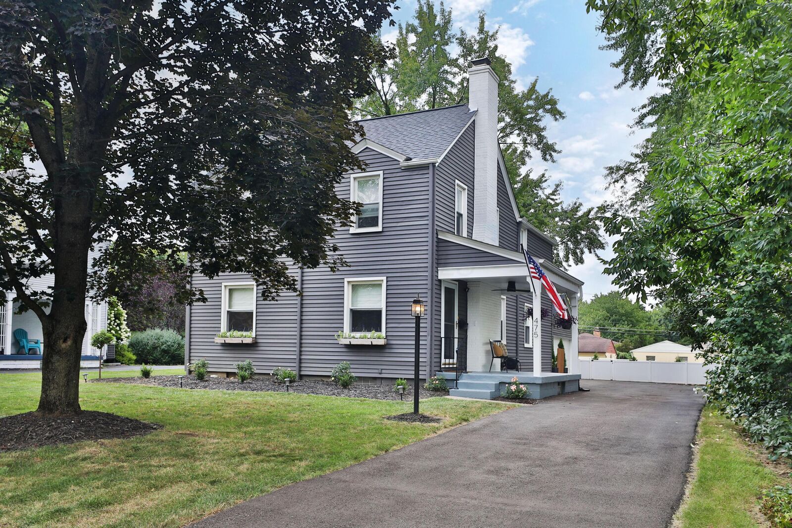 Property Photo: 475 Garden Road OH 43214