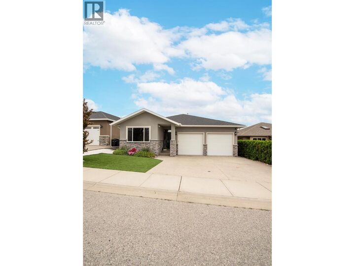 Property Photo:  361 Chardonnay Avenue  BC V0H 1T4 