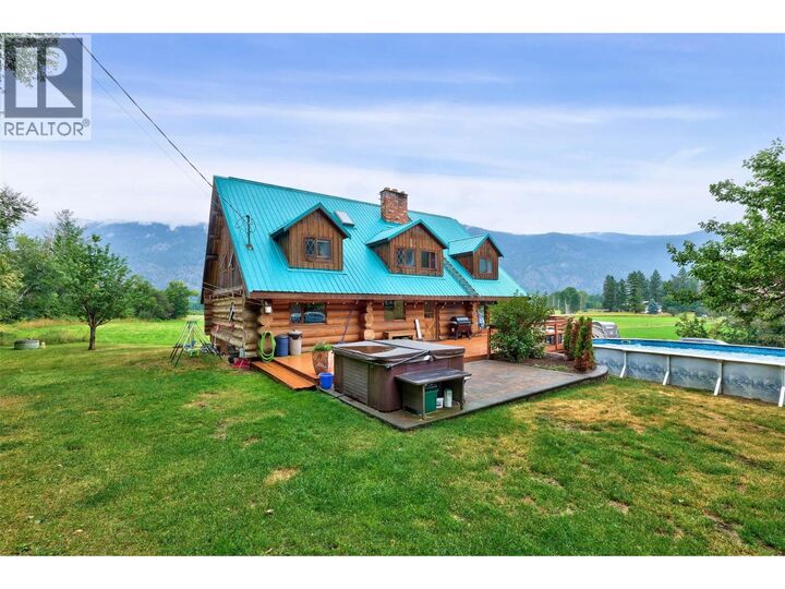 601 Yellowhead Highway South — photo 1