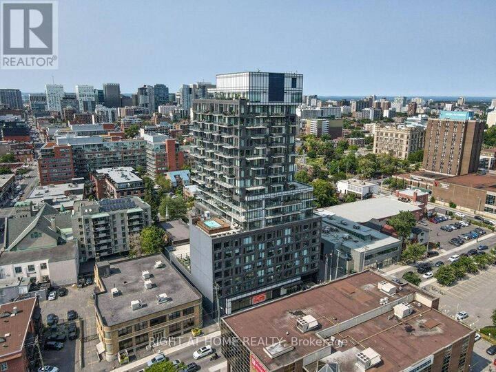 Property Photo:  203 Catherine Street 2002  ON K2P 1J5 