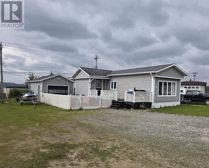 4028 Quartzite Crescent  Labrador City NL A2V 2S6 photo