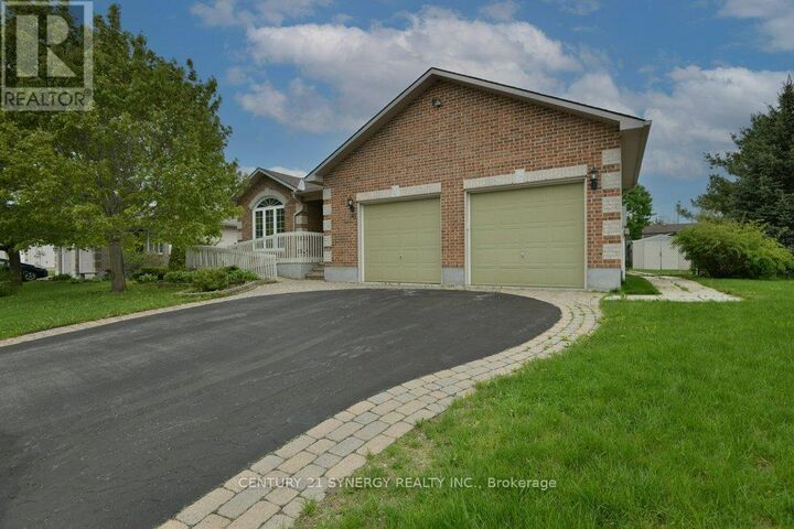 Property Photo: 145 Vaughan Street ON K0A 1A0