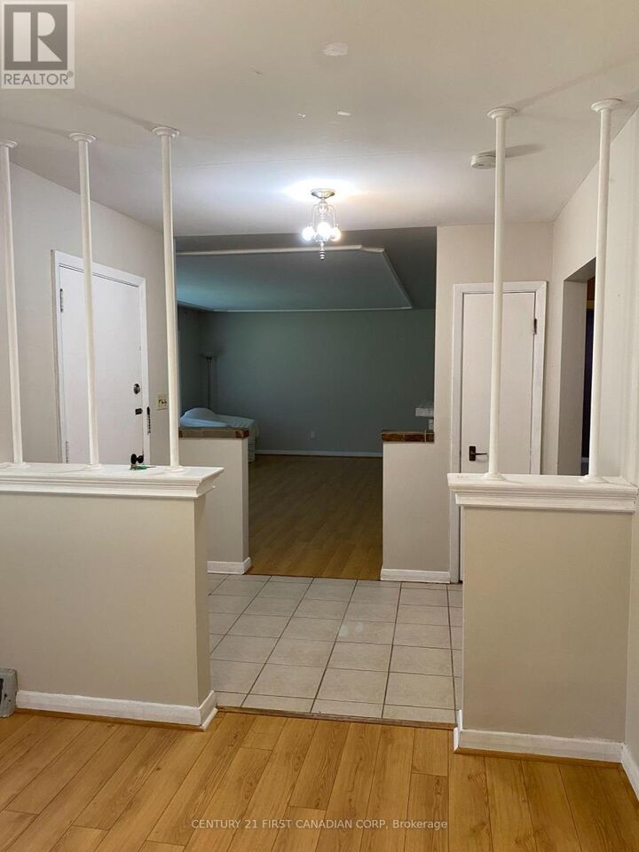 Property Photo: 270 Sarnia Road ON N6G 1M9