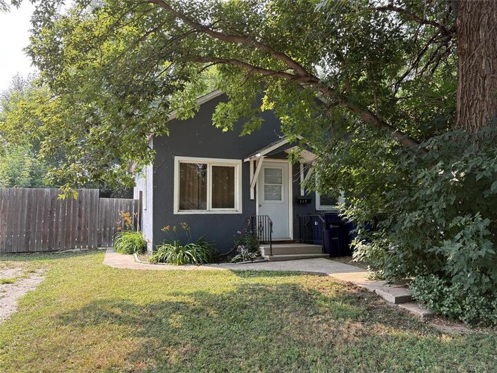 117 Johnson Street  Dauphin MB R7N 2L6 photo