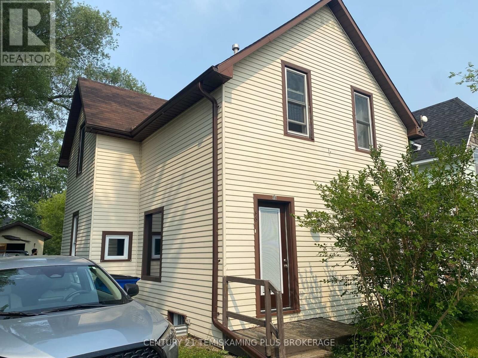 Property Photo:  46 Paget Street North  ON P0J 1P0 