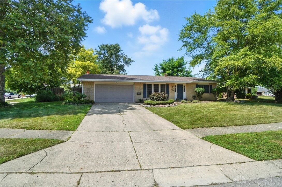 Property Photo:  605 Village Court  OH 45322 