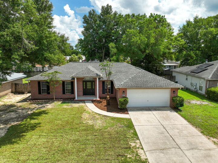 Property Photo: 607 Affirmed Court FL 32539