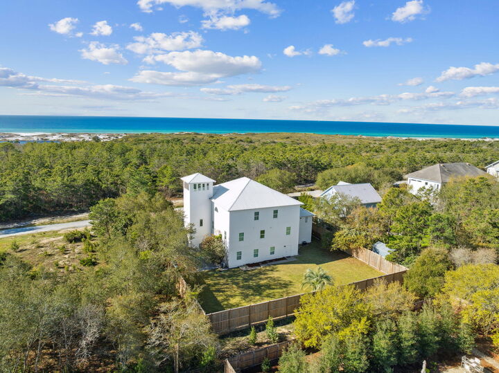 Property Photo: 204 Sandstone Street FL 32459
