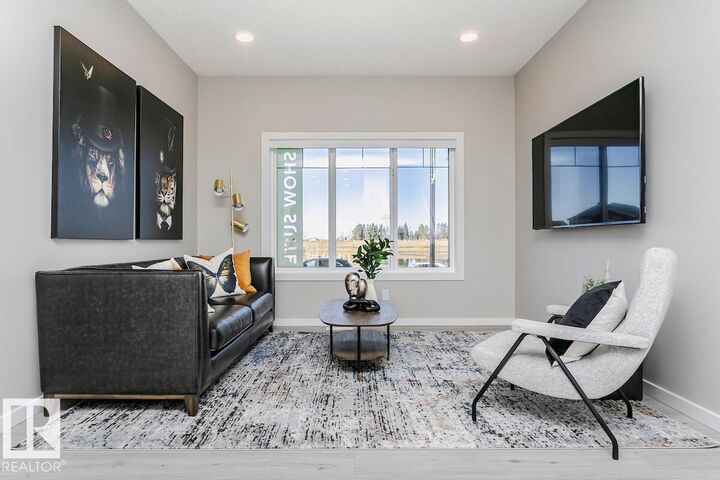 Property Photo:  703 Cambrian Boulevard  AB T8H 3B7 