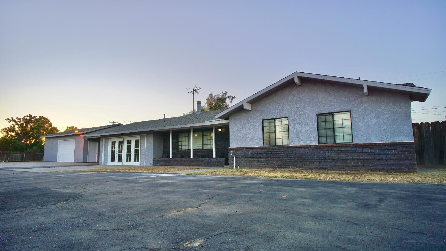 Property Photo:  4694 W Shields Avenue  CA 93722 