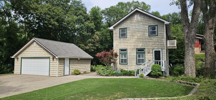Property Photo: 1071 N Warren Street IN 46403