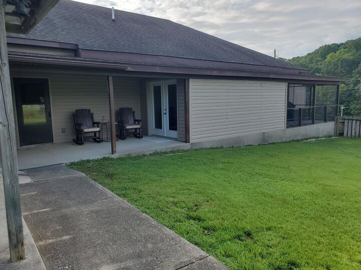 Property Photo:  41 Blue Hall Road  KY 41164 