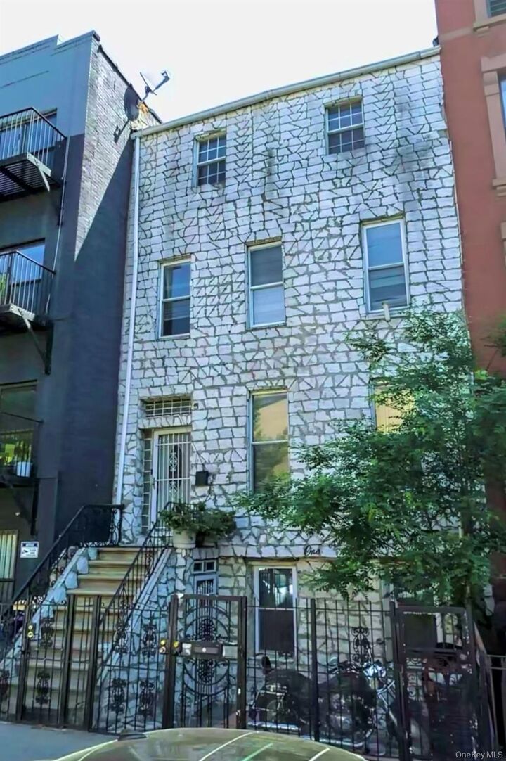 Property Photo:  141 Marcus Garvey Boulevard  NY 11206 