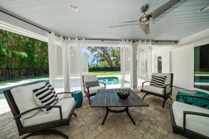 Property Photo: 811 Osceola Road FL 33756