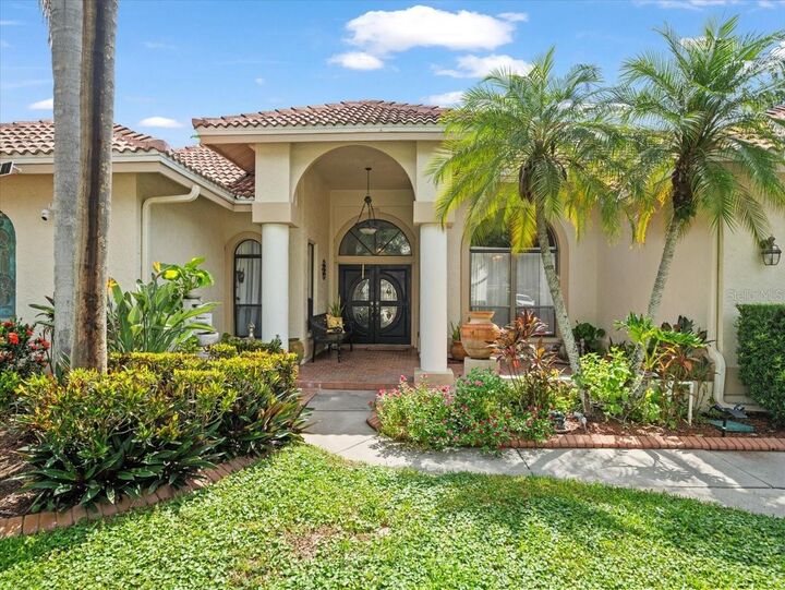 Property Photo:  12905 Cinnimon Place  FL 33624 