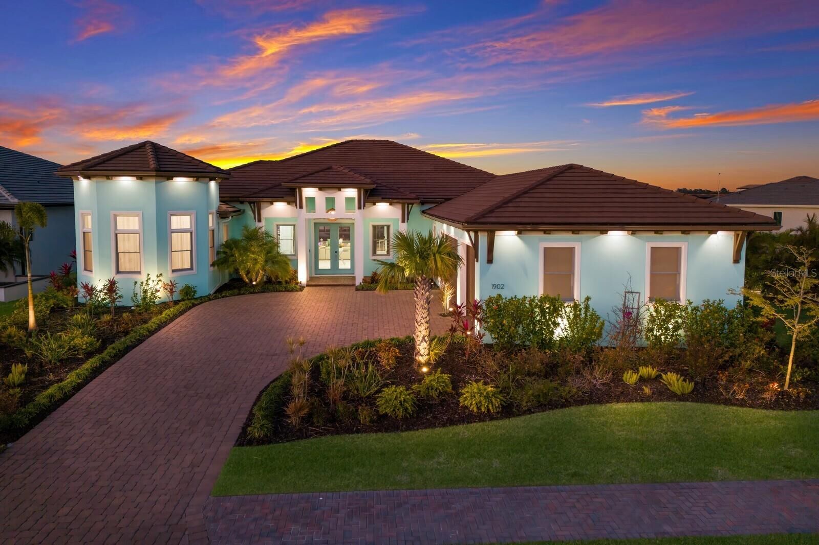 Property Photo: 1902 4th Street E FL 34221