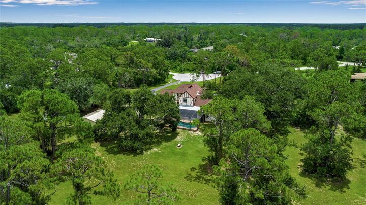 Property Photo:  6700 Shetland Way  FL 34241 