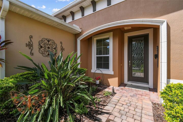 Property Photo: 1260 Bonita Canyon Dr FL 34759