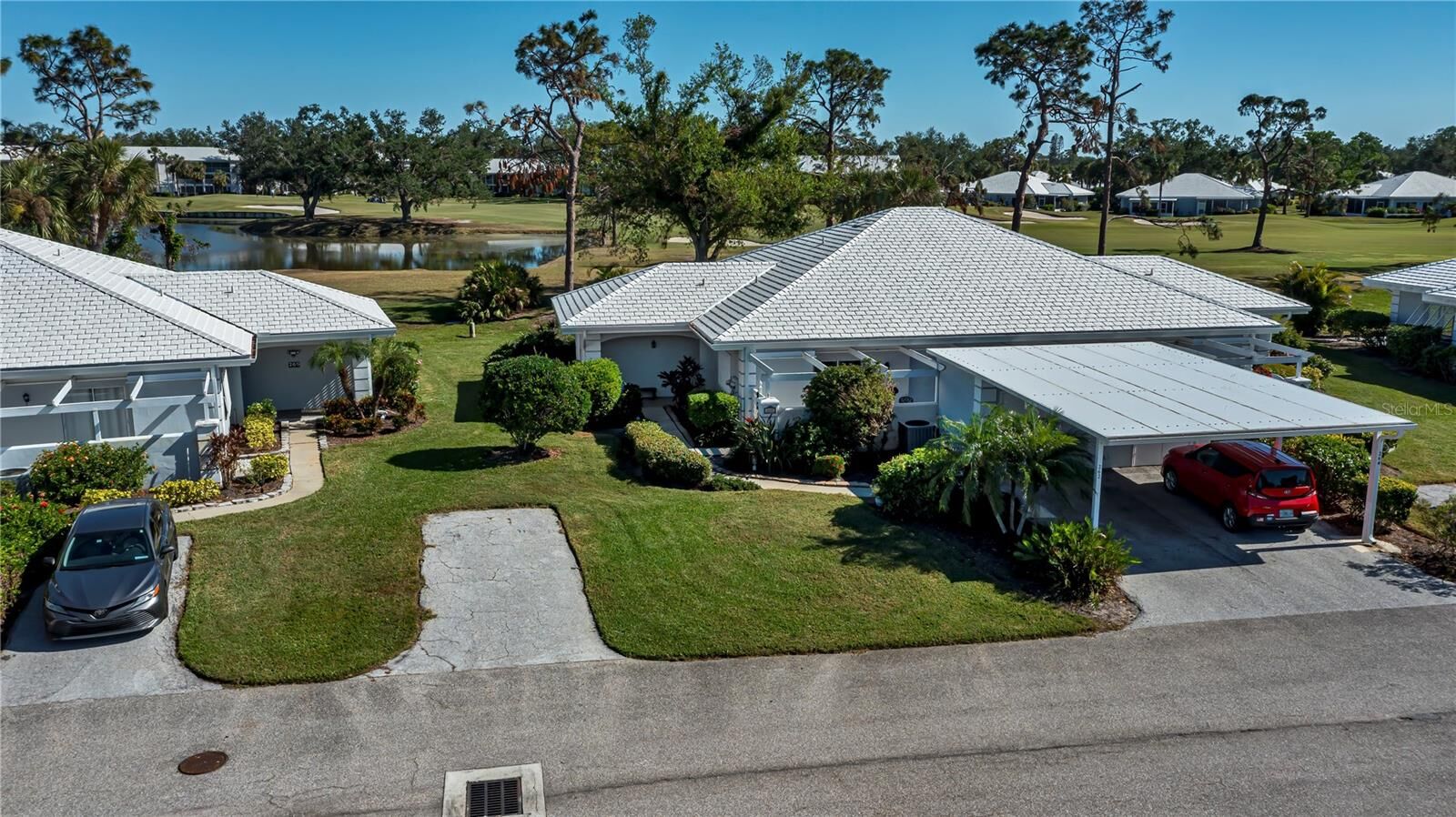 Property Photo:  262 Cerromar Way S 53  FL 34293 