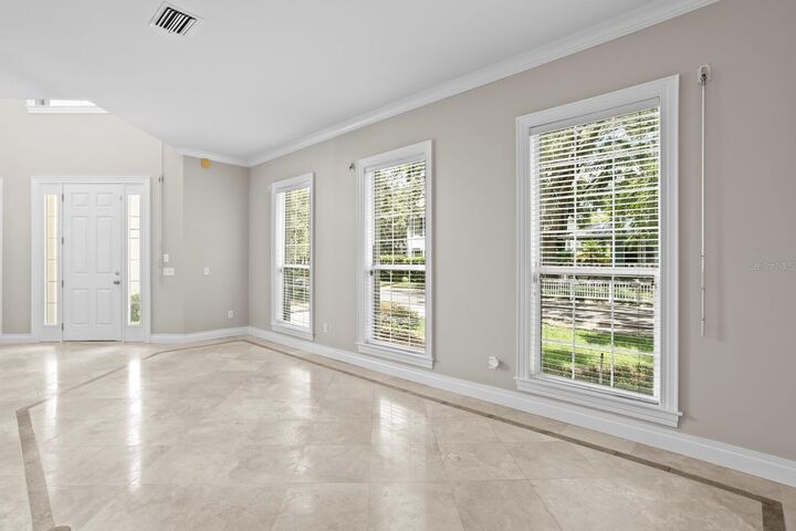 Property Photo: 2604 W Tyson Avenue FL 33611