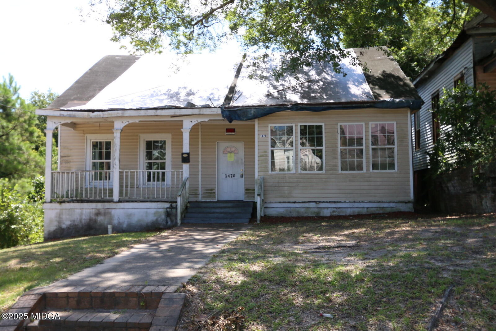 Property Photo: 1470 2nd Street GA 31201