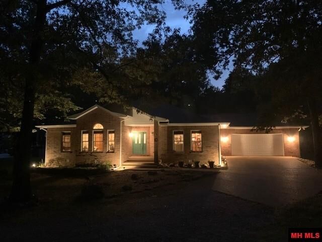 Property Photo:  614 Cr 39  AR 72653 