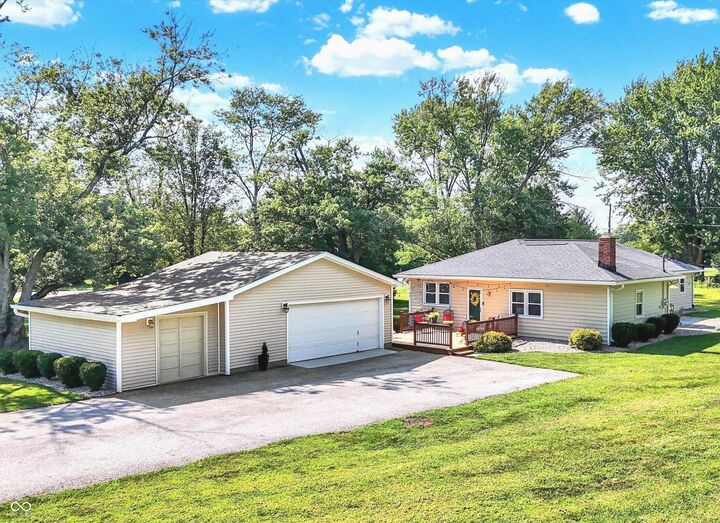 Property Photo:  10624 E 97th Street  IN 46037 