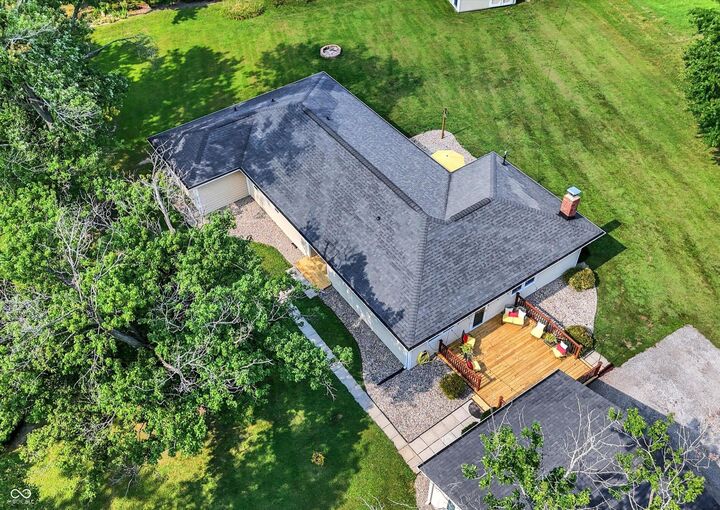 Property Photo:  10624 E 97th Street  IN 46037 