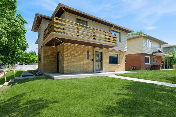 Property Photo: 4076 N 68th St 4078 WI 53216