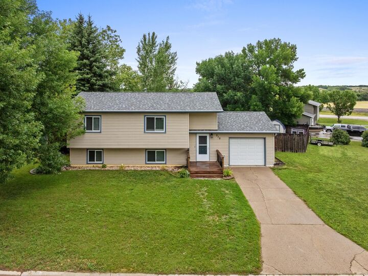 Property Photo:  310 Durango Dr  ND 58722 