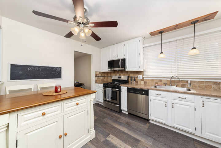 Property Photo: 745 Merrimac Street IL 60013