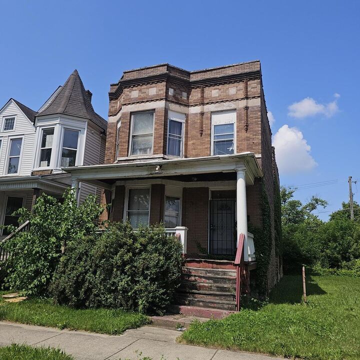 Property Photo:  12024 S Wallace Street  IL 60628 