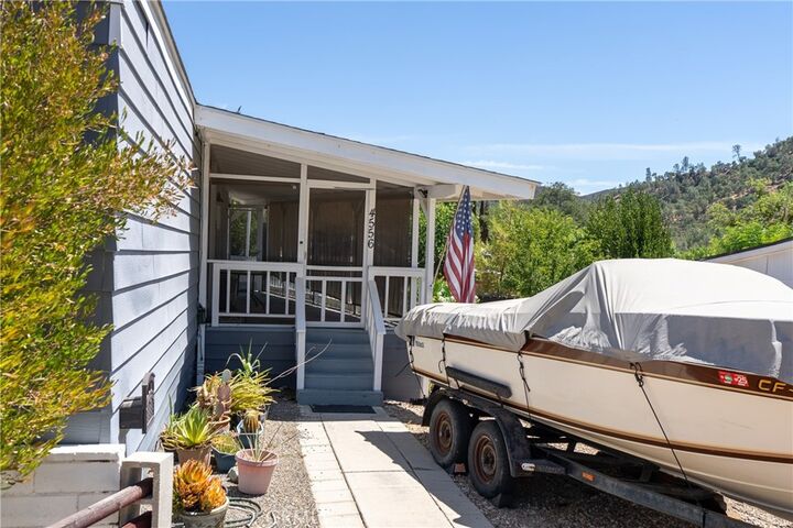 Property Photo:  4556 Shasta Lane  CA 93446 