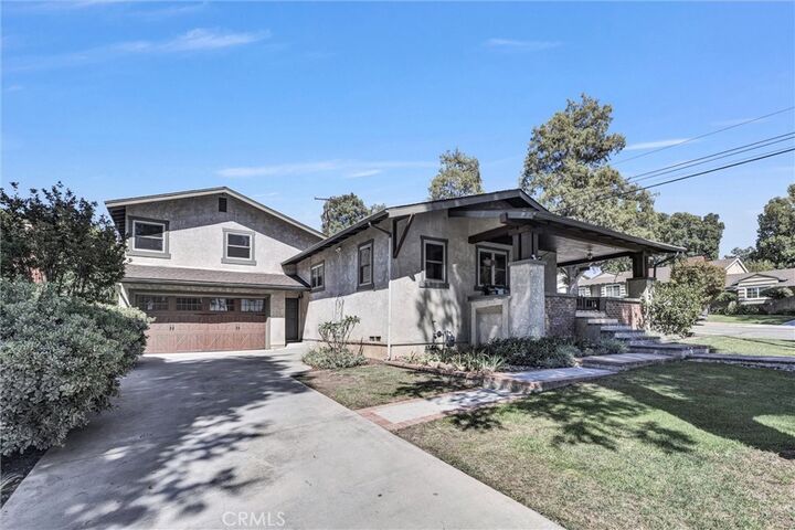 Property Photo:  8123 Ocean View Avenue  CA 90602 