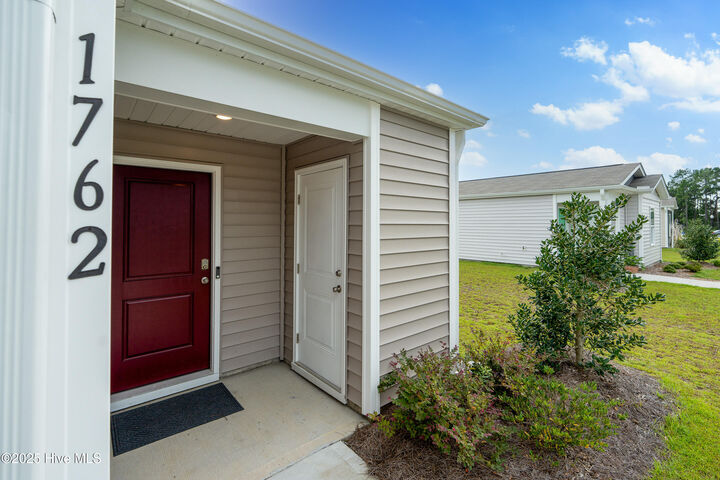 Property Photo:  1762 Penelton Court SE  NC 28422 