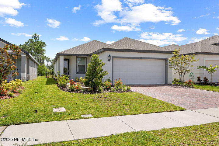 Property Photo: 176 Links Ter Boulevard FL 32124