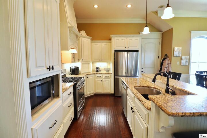 Property Photo: 1702 Esplanade Boulevard LA 71270