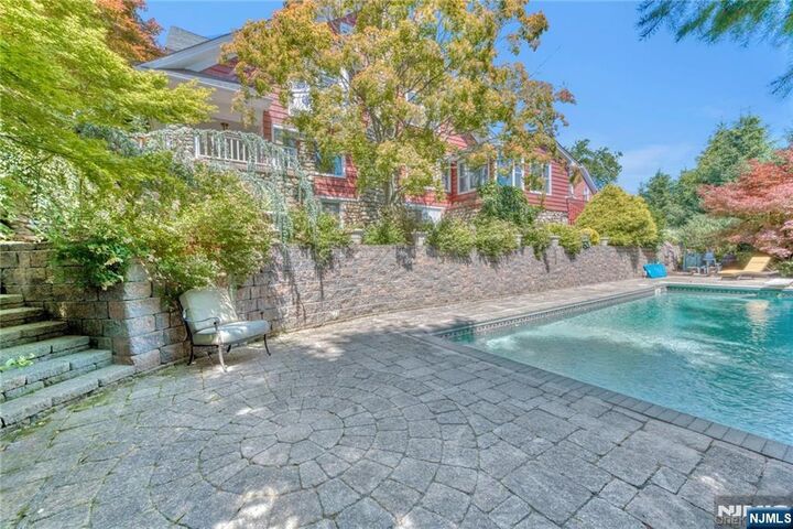 Property Photo:  84 Highview Avenue  NY 10954 